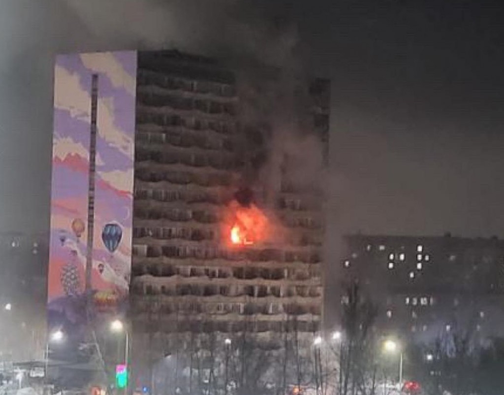 Тела трёх погибших обнаружены в сгоревшей квартире в карагандинской 16-этажке