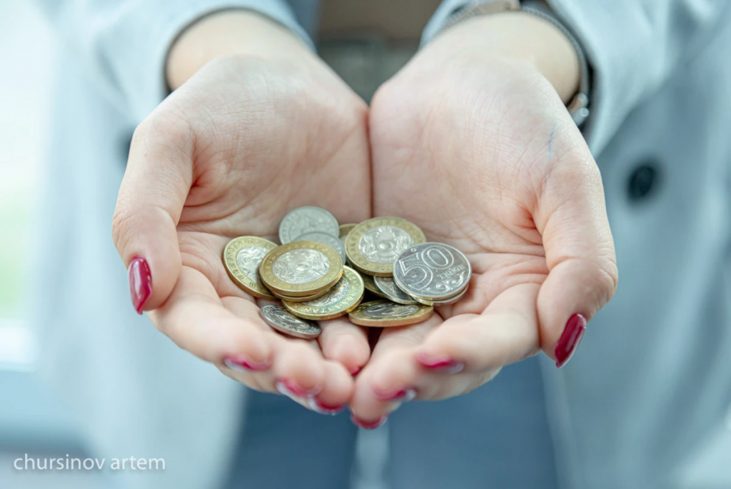 Кто и как получает адресную социальную помощь в Казахстане