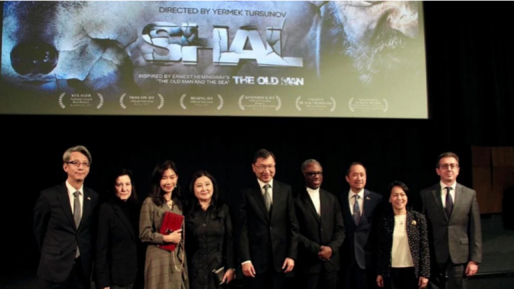 Дни казахстанского кино прошли в Праге в честь Дня Республики