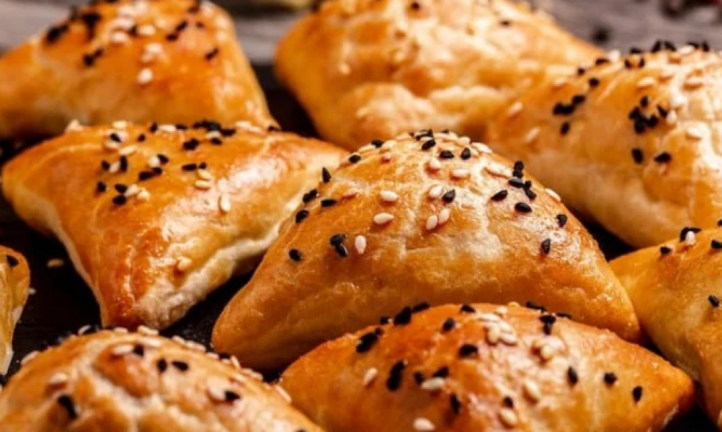 Сколько стоят хлебобулочные изделия в Казахстане