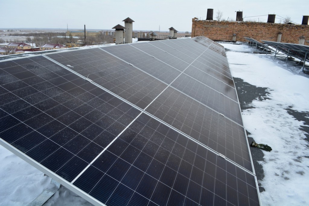 Солнечная электростанция заработала на площадке Абайской швейной фабрики