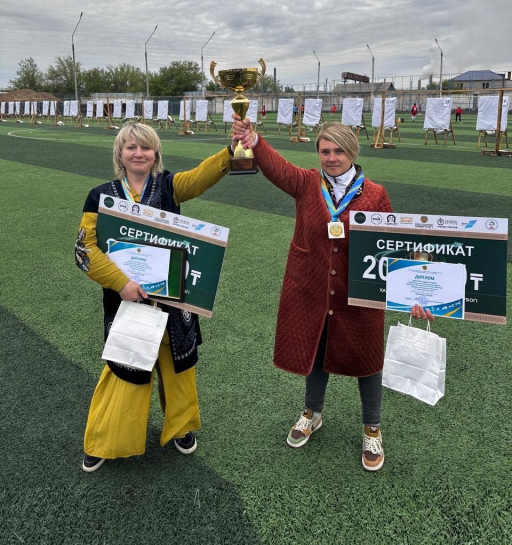 Карагандинские тренеры завоевали золото и серебро на Кубке РК по стрельбе из лука