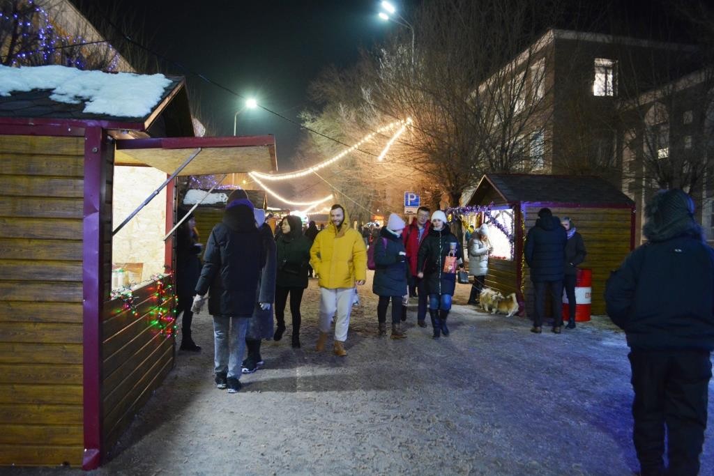 В Караганде на улице Алалыкина несколько дней проходила ярмарка Qystau 2.0. Фоторепортаж