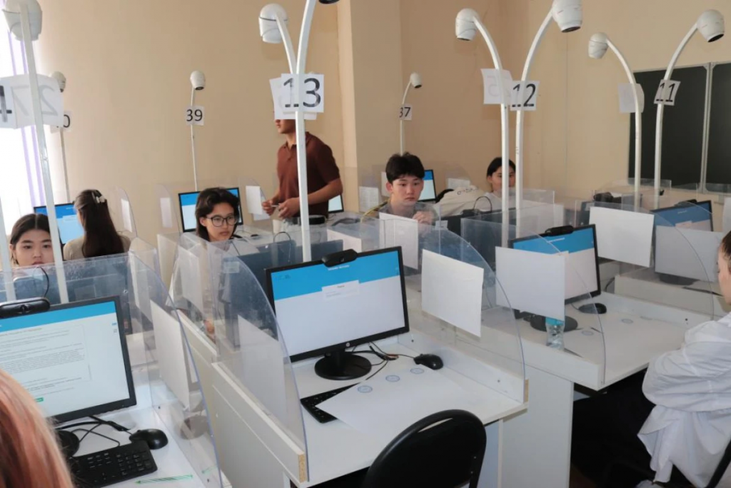 Что нужно знать об основном этапе ЕНТ-2025 в Казахстане