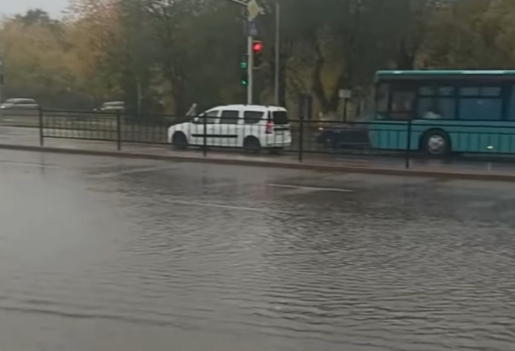 За час в Караганде выпало 38,6 мм осадков. Ситуация в городе стабилизирована