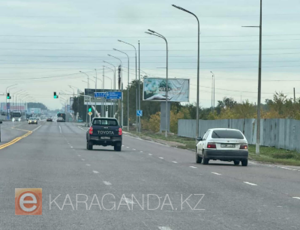 Автомобилисты жалуются на стертую дорожную разметку в Караганде