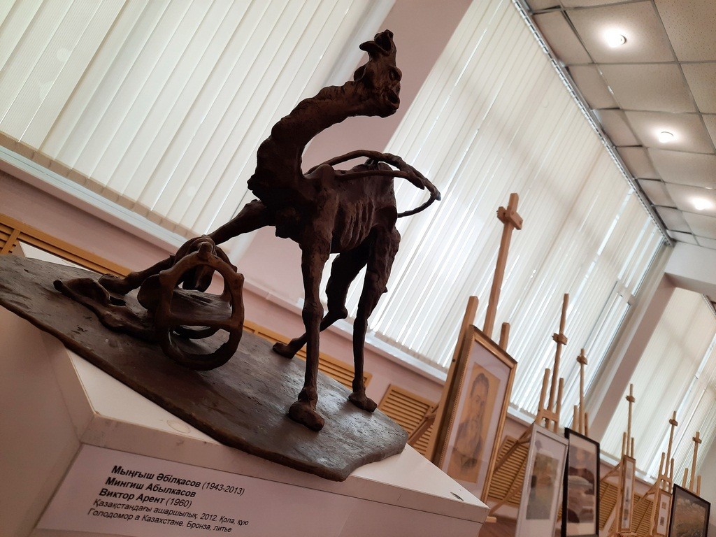 Трагические тридцатые: о чём новая выставка в карагандинском музее ИЗО