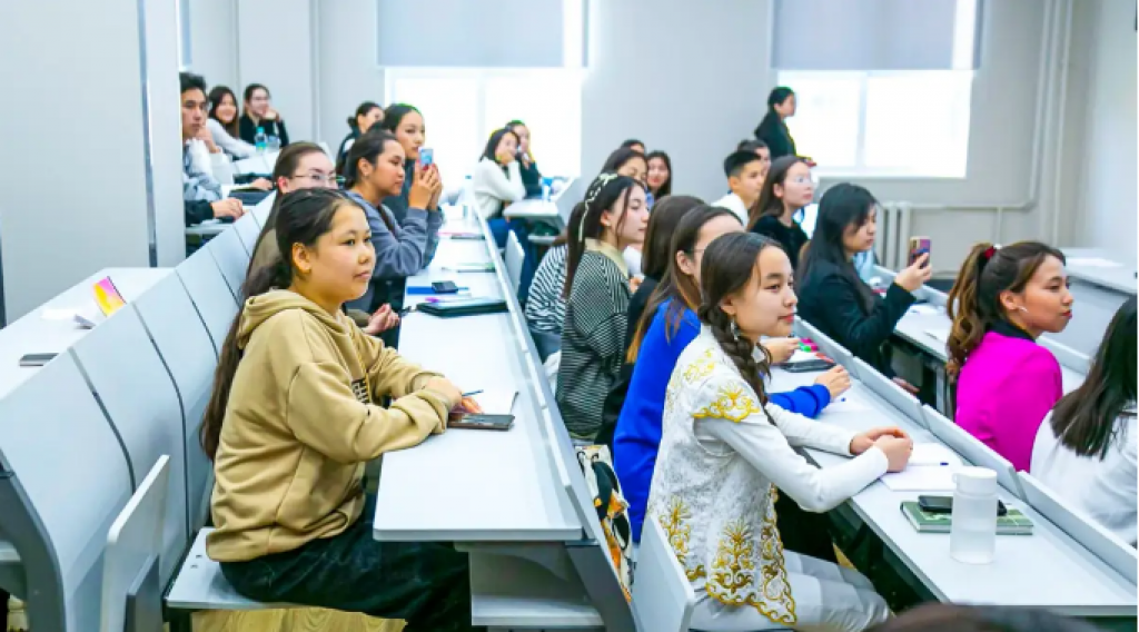 Как решают дефицит кадров в сфере геологии в Казахстане