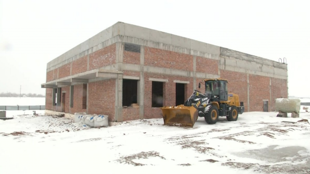 Дети вынуждены учиться в старой тесной школе в поселке Атамекен Карагандинской области