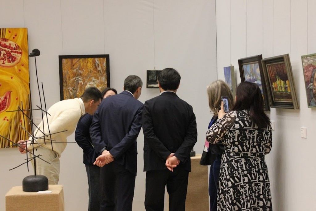 Пэрис Хилтонмен қысқаша порно фильм