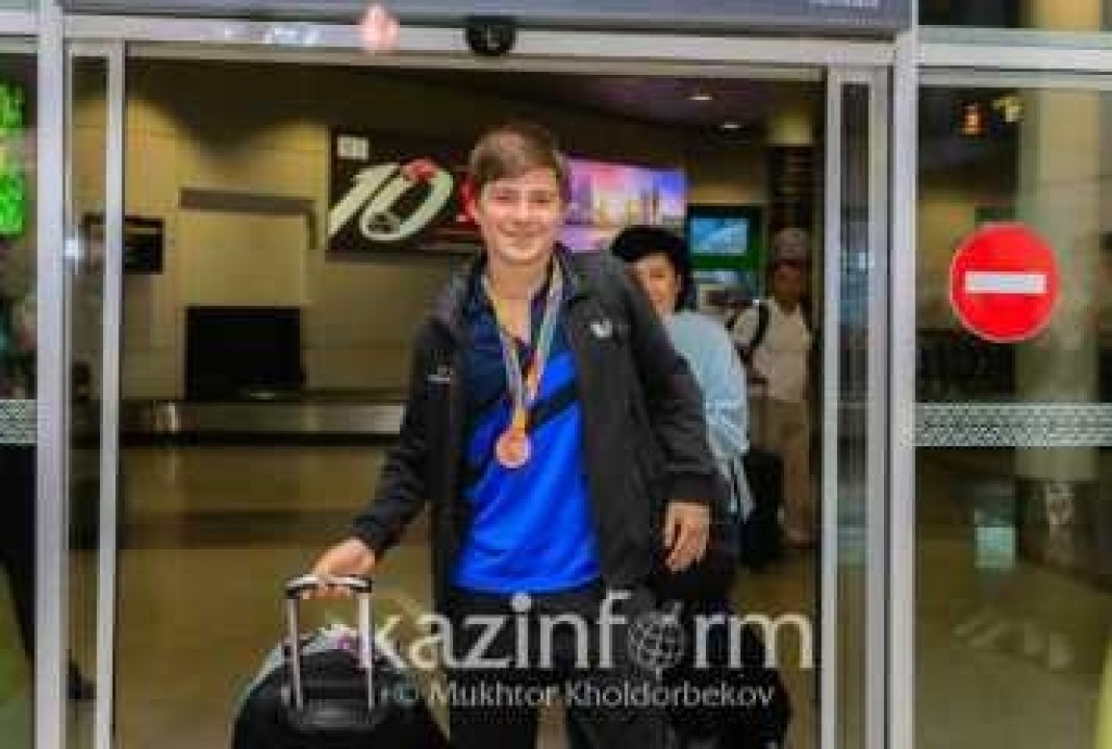 Касым-Жомарт Токаев поздравил теннисиста Алана Курмангалиева