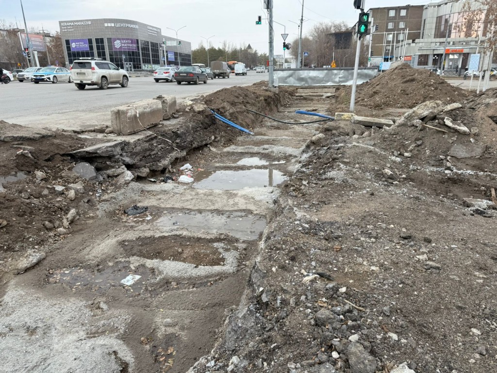 Ремонт одного участка дороги по проспекту Металлургов в Темиртау переносят на следующий год