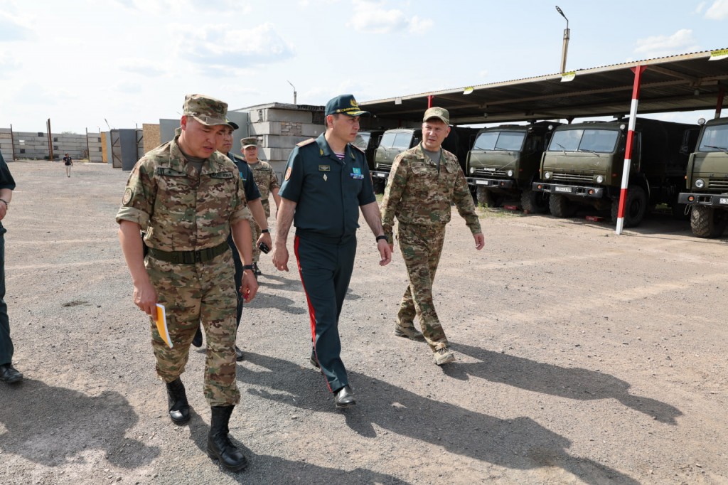 Главнокомандующий Национальной гвардией посетил воинские части регионального командования «Орталық»