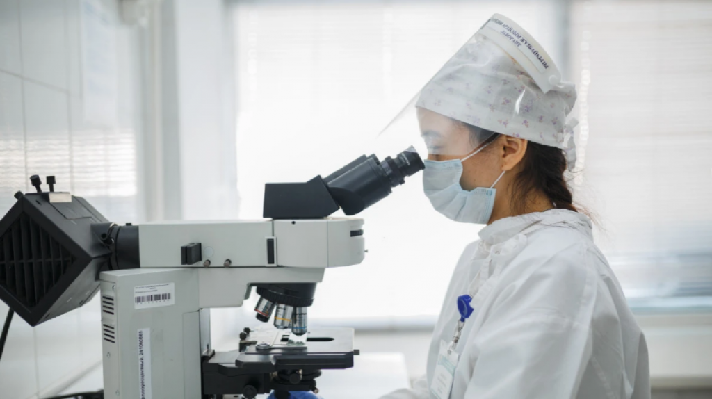 Орыс студенттері порно секс видео «Жатақхана» телехикаясынан жалаңаш суреттер