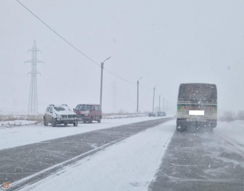 В Караганде из-за непогоды случилось около 50 ДТП