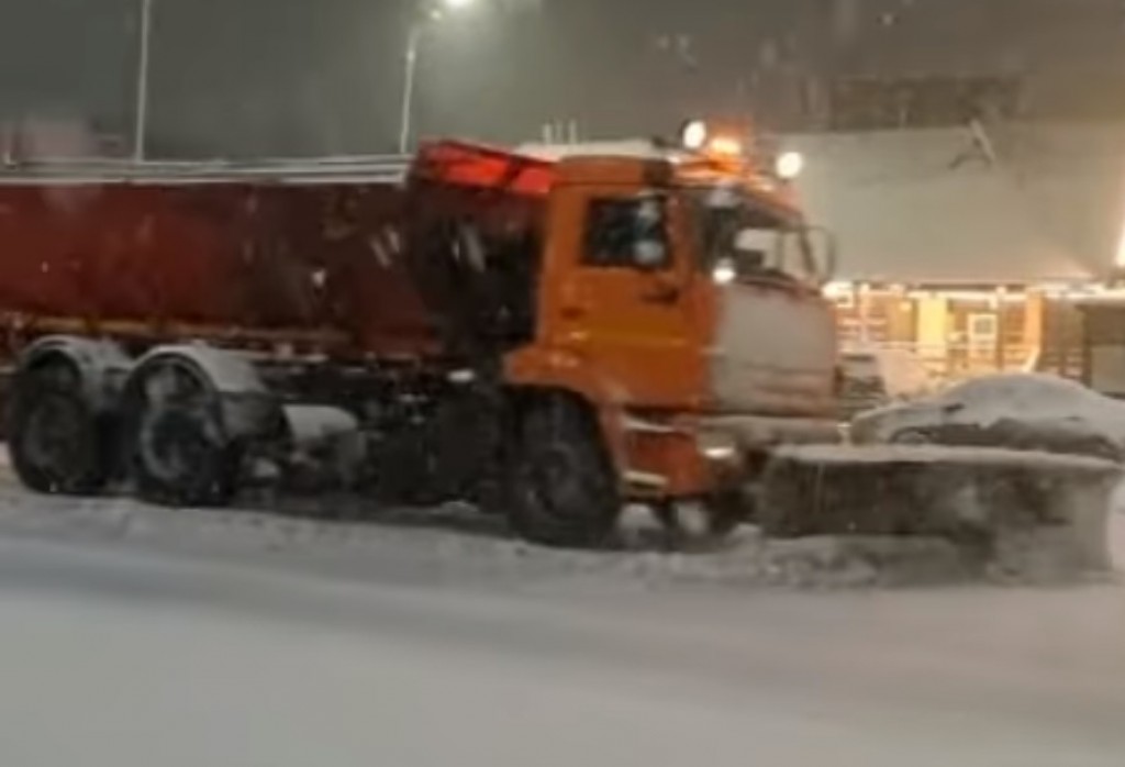 Караганду в усиленном режиме чистят от снега