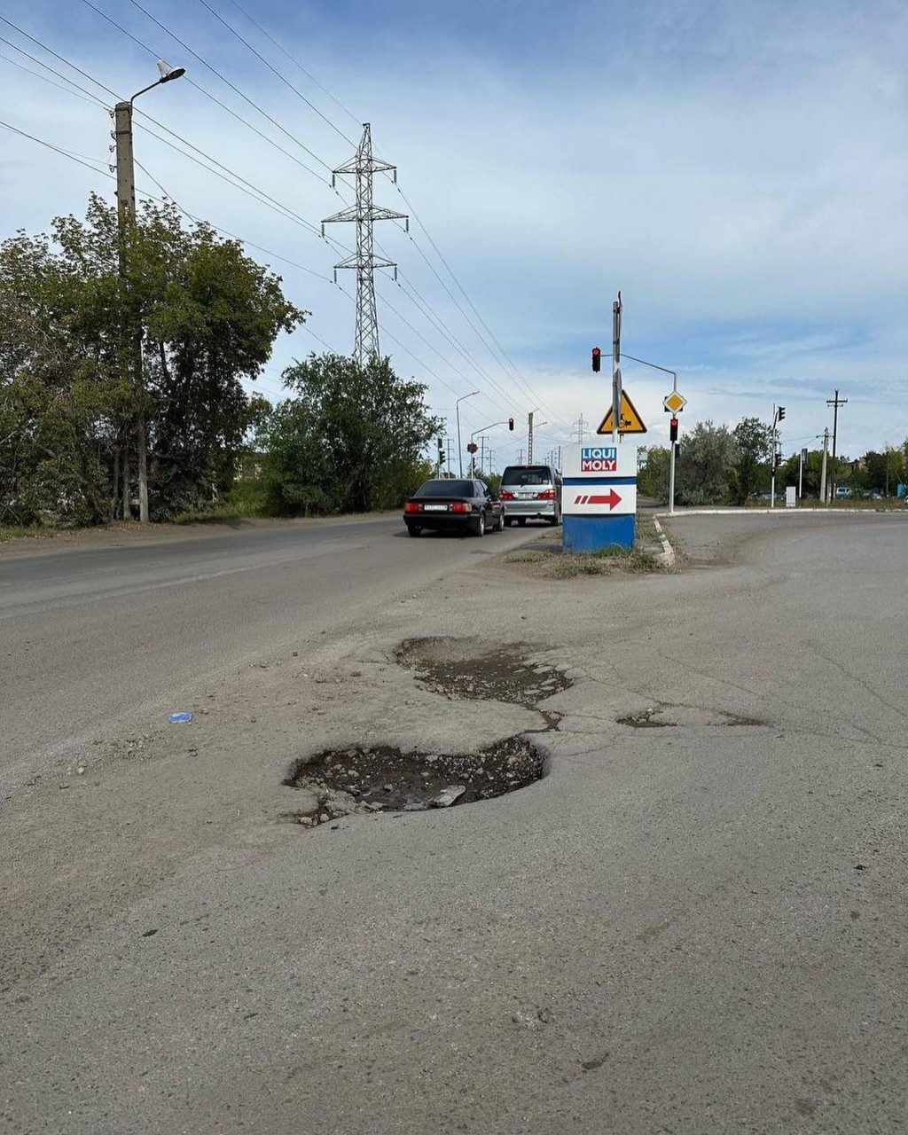 Яма на яме: в Караганде улицу Пичугина начнут капитально ремонтировать в сентябре