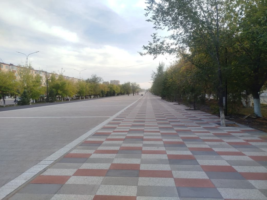 Дорожный «пирог» на Металлургов: аким Темиртау рассказал, когда завершат работы