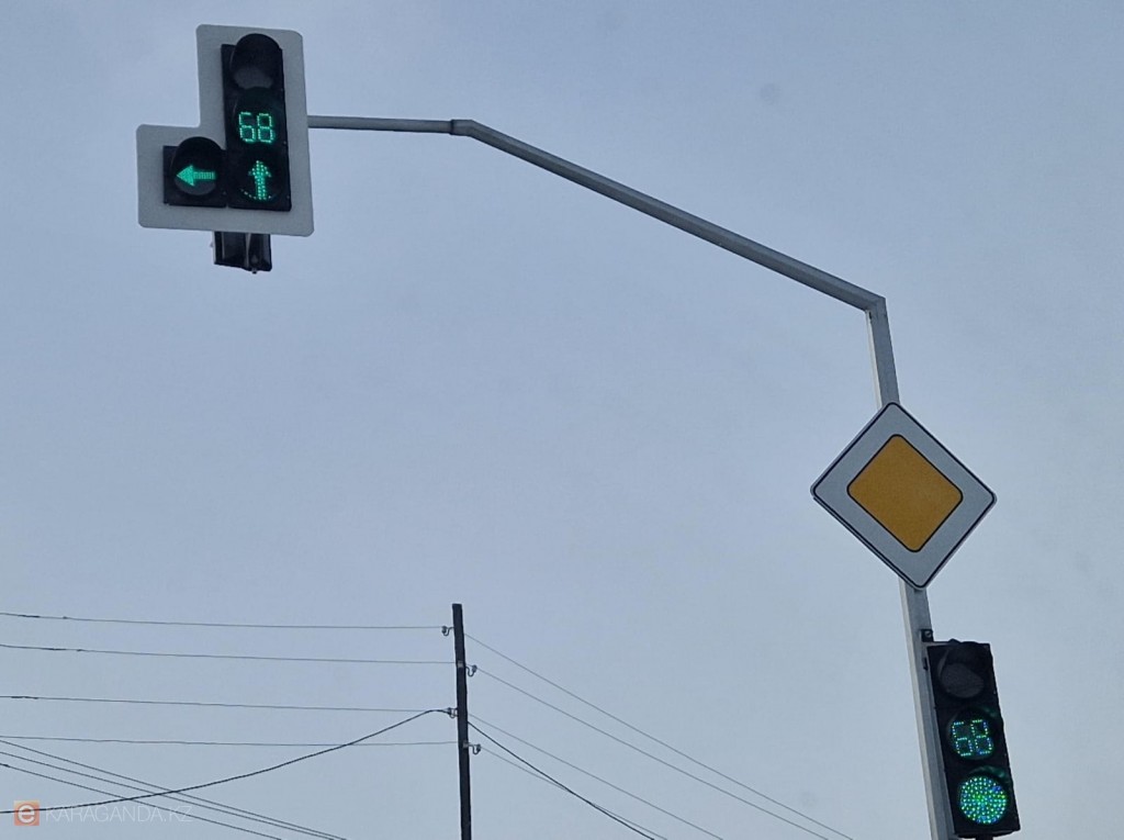 На объездной дороге Караганды улучшили режим работы нового светофора