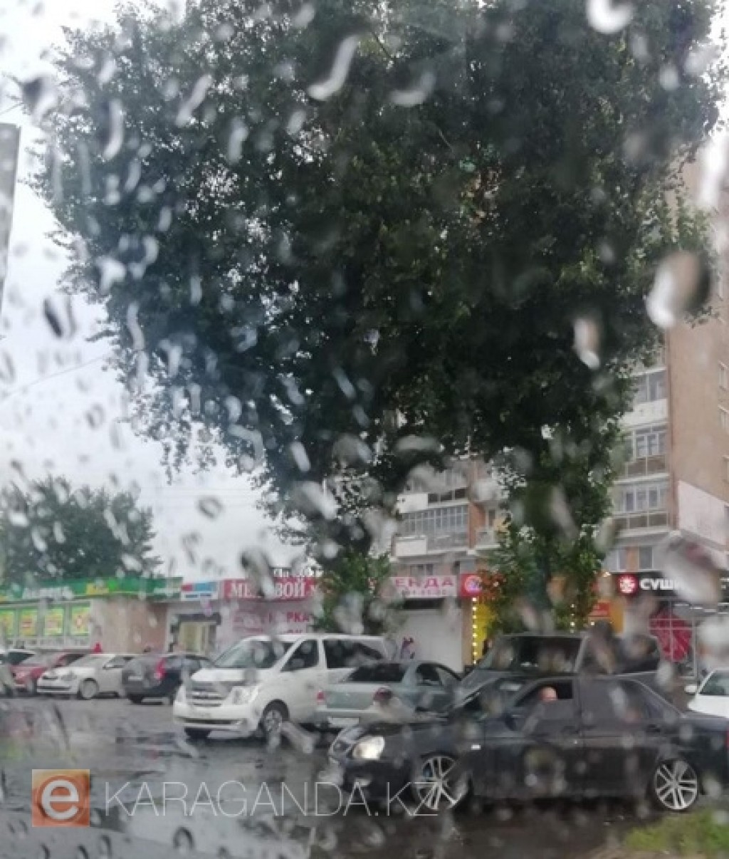 Снег и дожди на подходе: в двух регионах Казахстана резко испортится погода