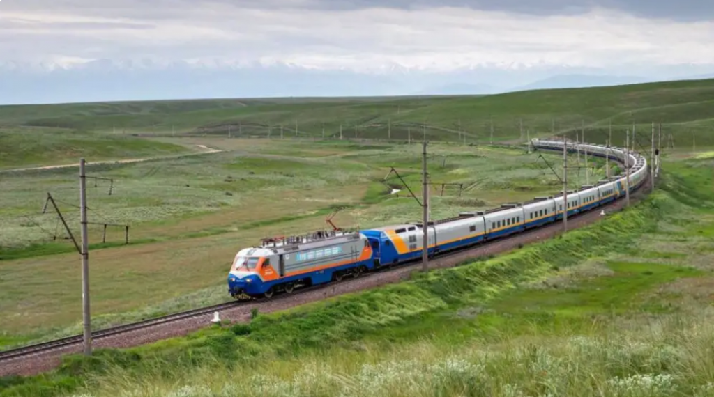 Отдых в Казахстане: как добраться на поезде до Караганды