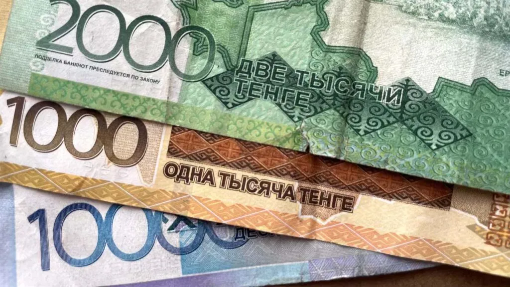 Почти 50 тысяч. Прожиточный минимум немного вырос в Казахстане