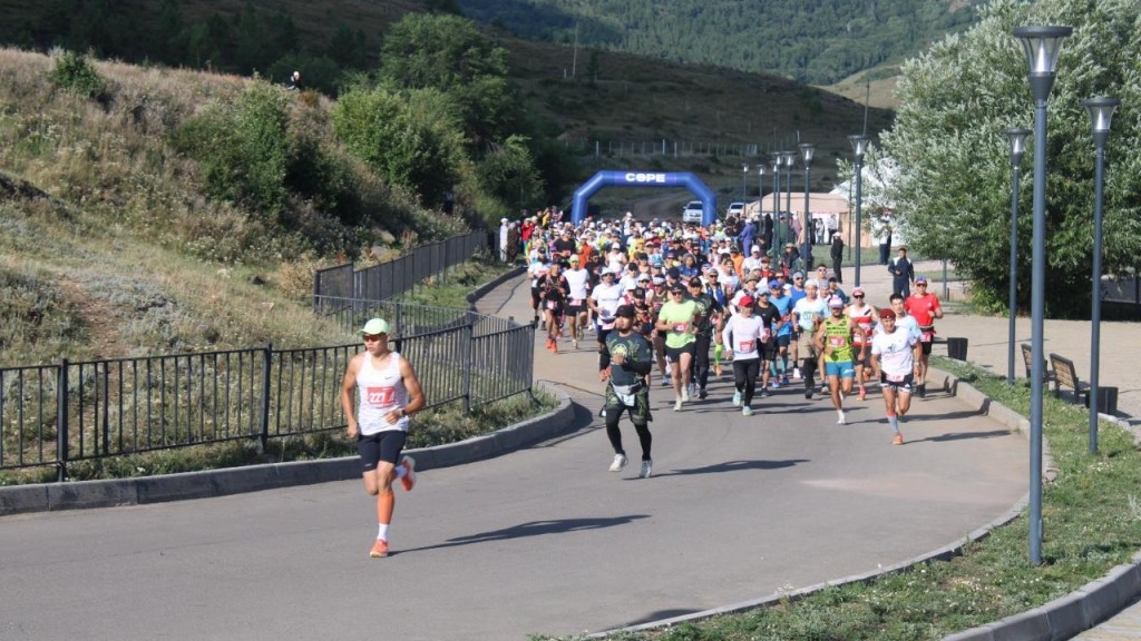 Республиканский марафон Qarqaraly Buguly Trail в Каркаралинске собрал более 600 участников