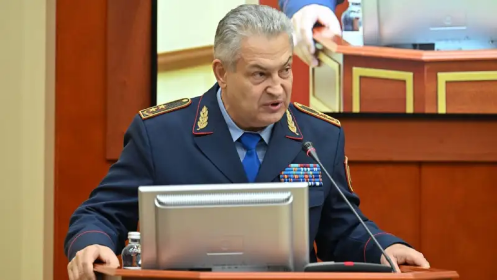 Акимам разрешат устанавливать запрещённые места и время для движения самокатчиков