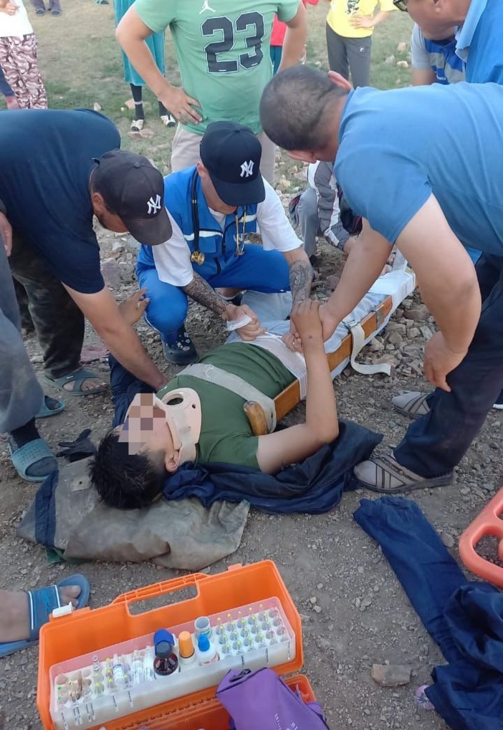 Молодая женщина сбила скот и двух подростков в Бухаржырауском районе