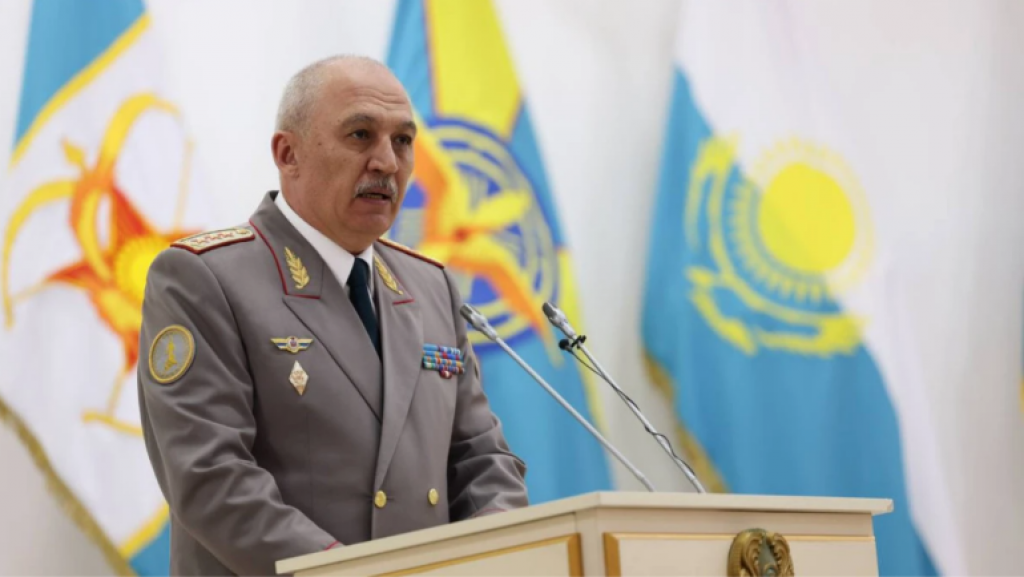 В Минобороны Казахстана наградили военных ко Дню защитника Отечества и 80-летию Победы