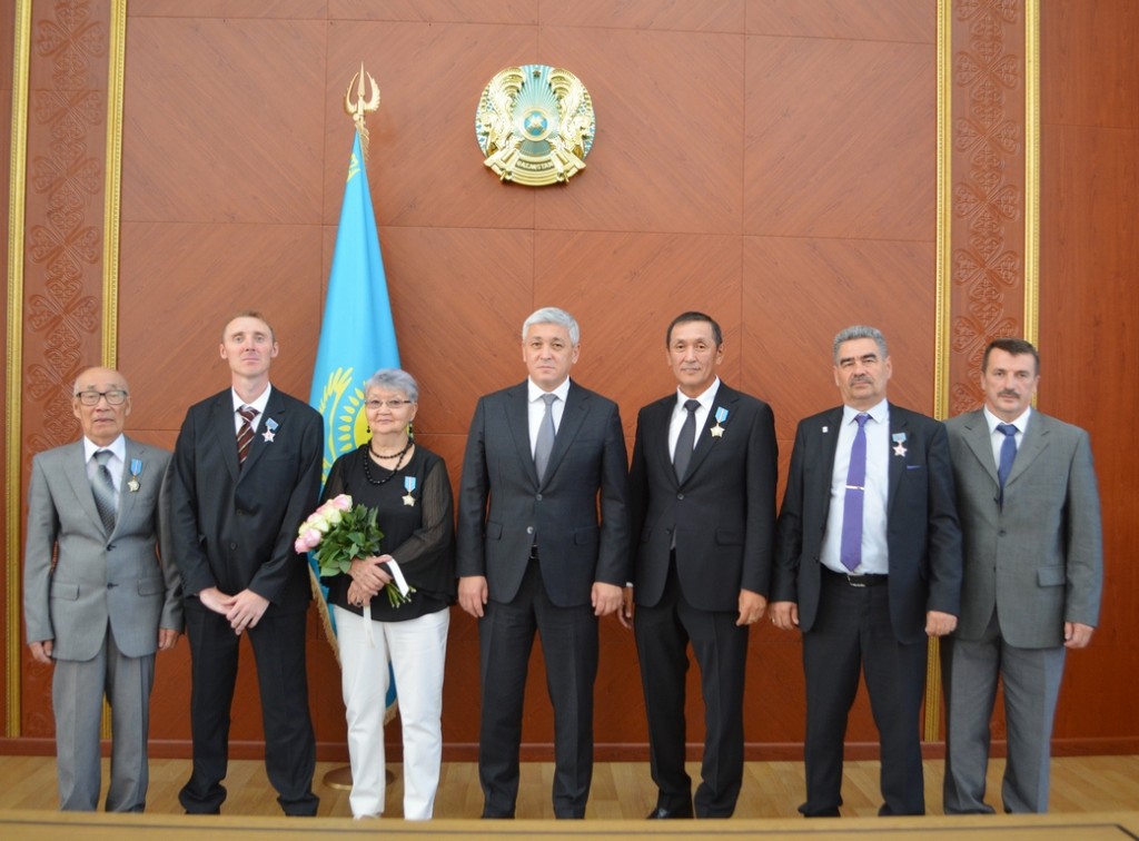 Қарағанды облысының әкімі құрылысшыларды құрмет ордендерімен марапаттады