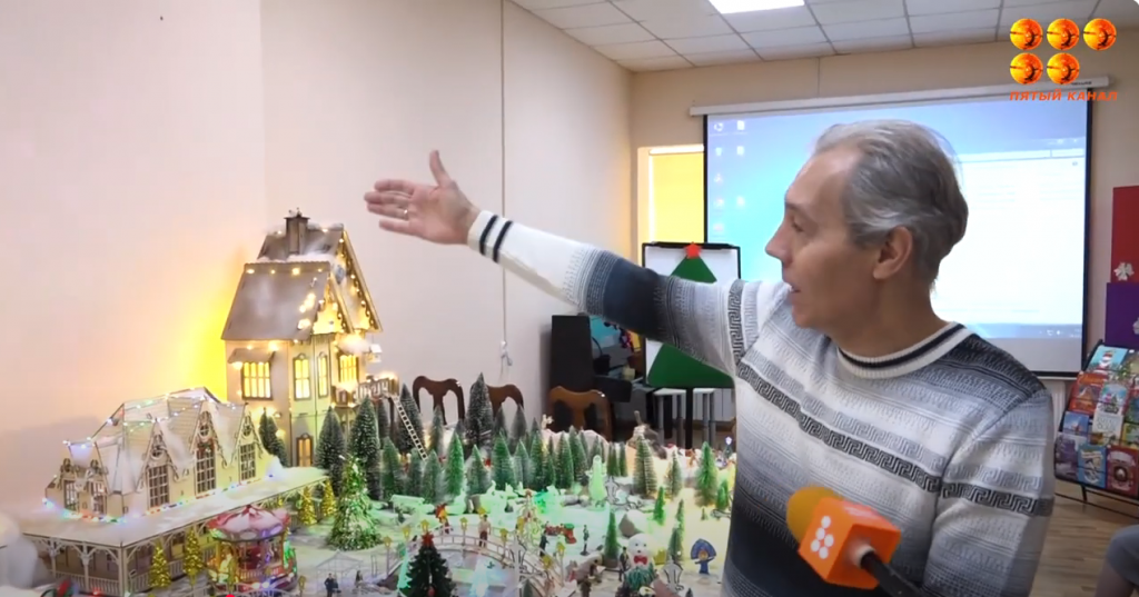 Валерий Роголев тағы бір жаңа жылдық инсталляция жасады