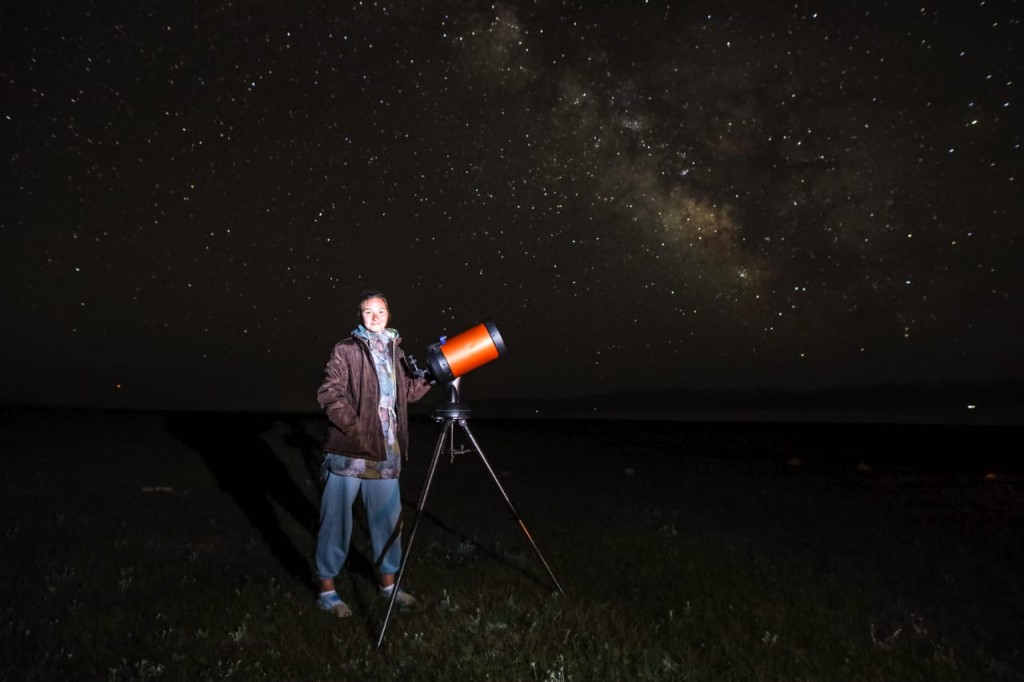 Карагандинцев приглашают посмотреть на Луну, Марс и Венеру через телескоп