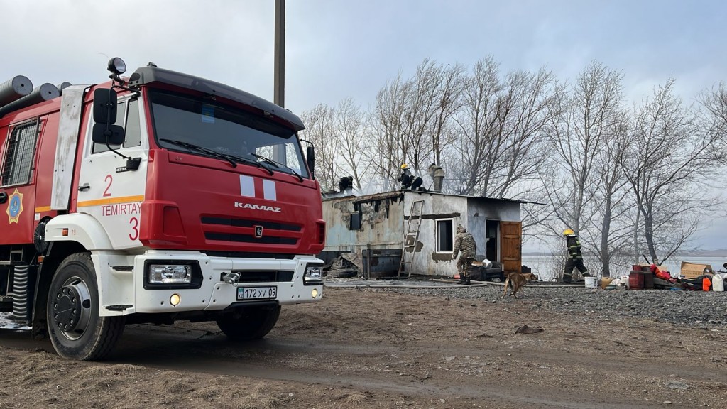 Пожары и спасения: выходные в Карагандинской области не обошлись без происшествий