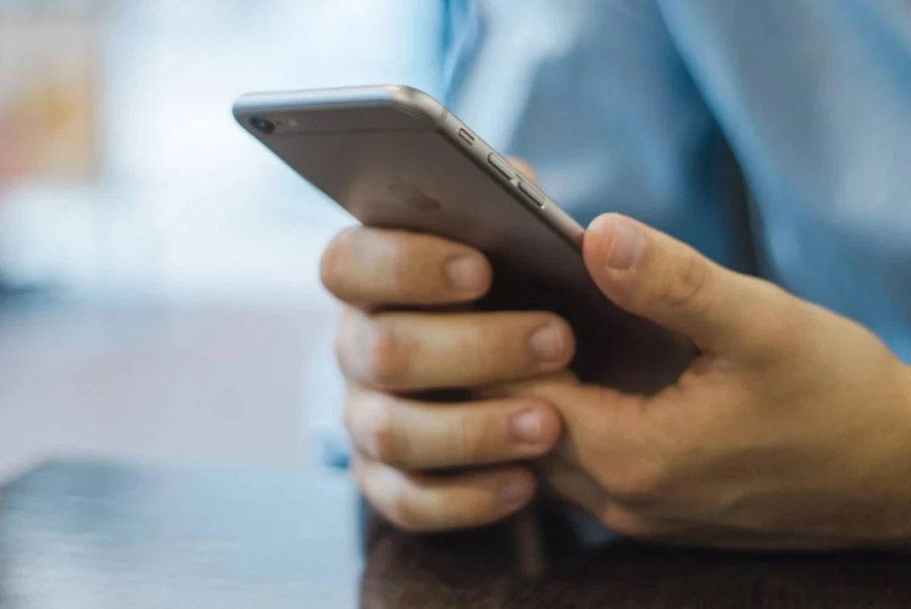 В Казахстане предложили включить ИИ в обязательную школьную программу