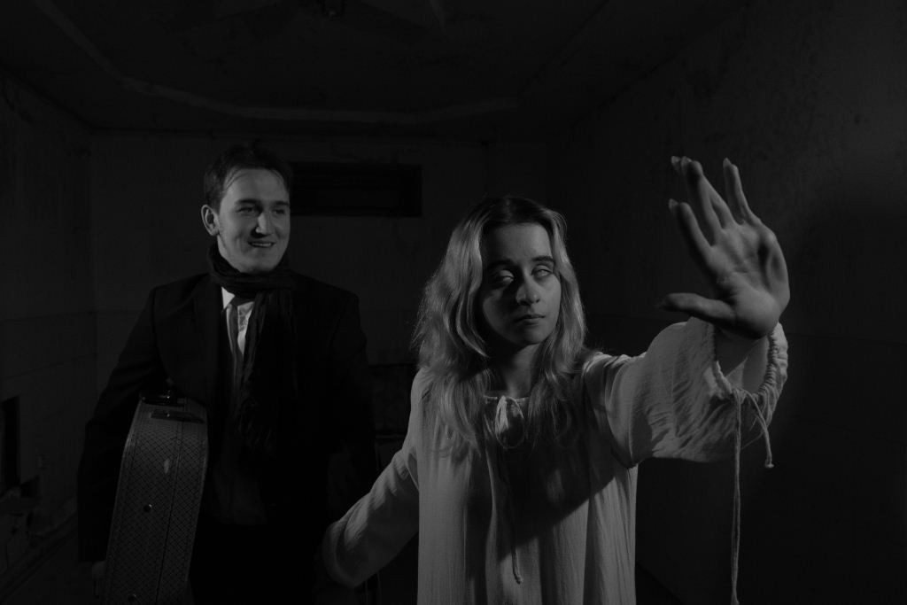 В Караганде представили художественный фильм с участием людей с нарушениями по зрению