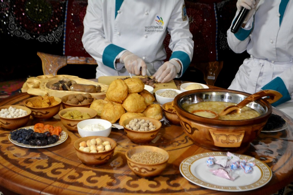 Секретами приготовления Наурыз коже поделились на встрече в музее Караганды