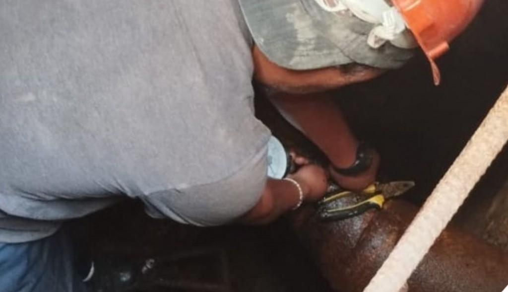 В Караганде на 45-м квартале проводится обследование водопроводных колодцев