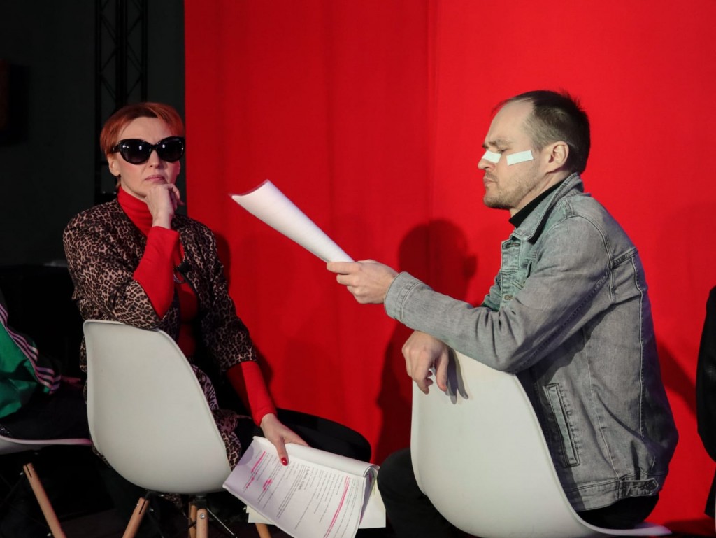 «Мы хотим показать другое искусство»: как в Караганде работает независимый экспериментальный театр