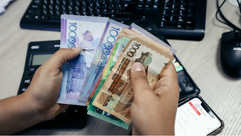 Порядка 840 тысяч казахстанцев получили социальные выплаты в 2024 году