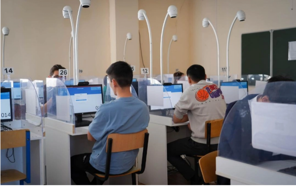 Свыше 170 нарушений правил выявили за две недели январского ЕНТ