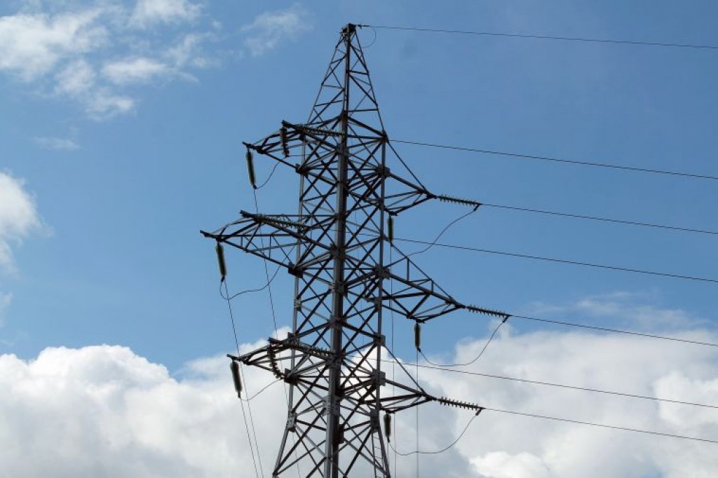 В Караганде ведутся усиленные работы по восстановлению электрических сетей