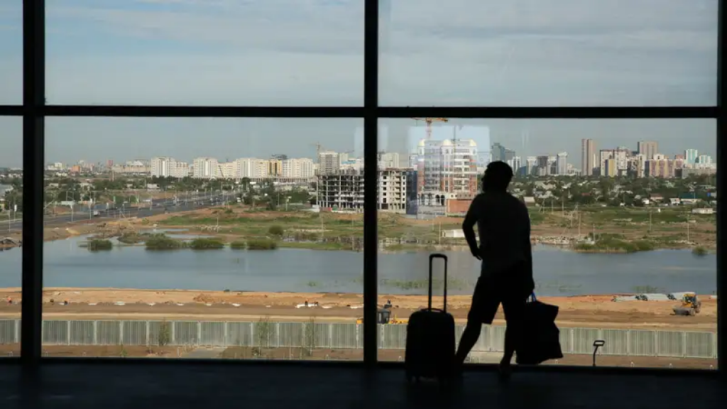 Названы страны, из которых в Казахстан больше всего едут трудовые мигранты