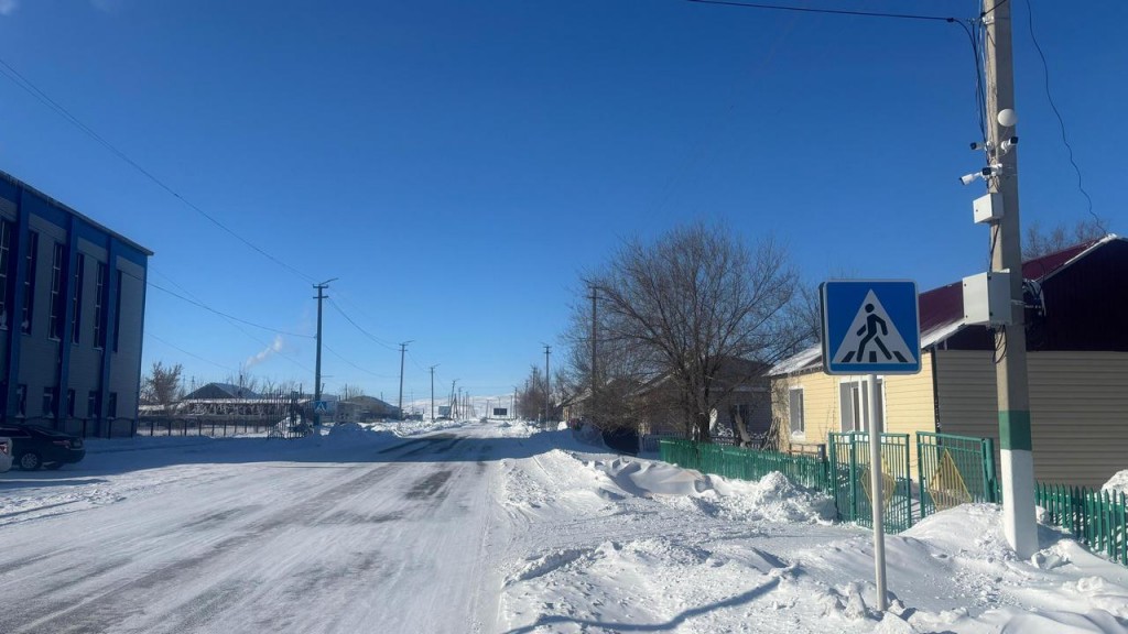 Порно топырақ Үлкен клиторлары бар порно актрисалардың фотосуреттері