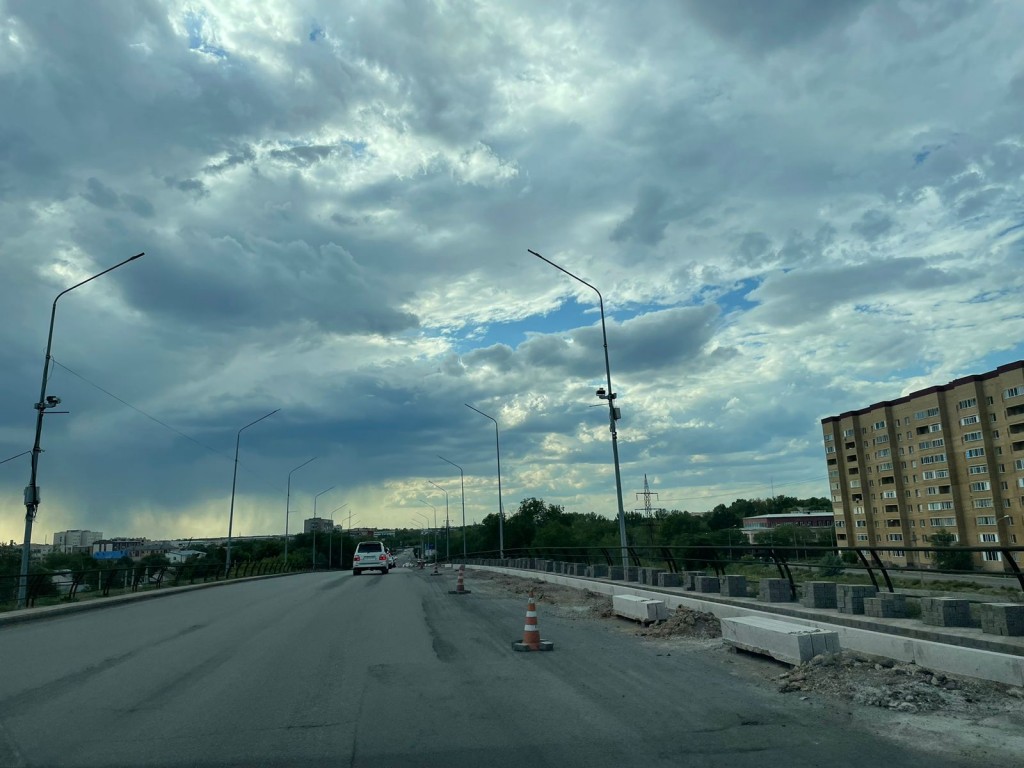 В Караганде начали ремонтировать Федоровский путепровод