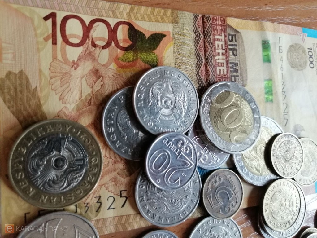 Эксперт предложил провести поэтапную девальвацию тенге – что говорят в правительстве