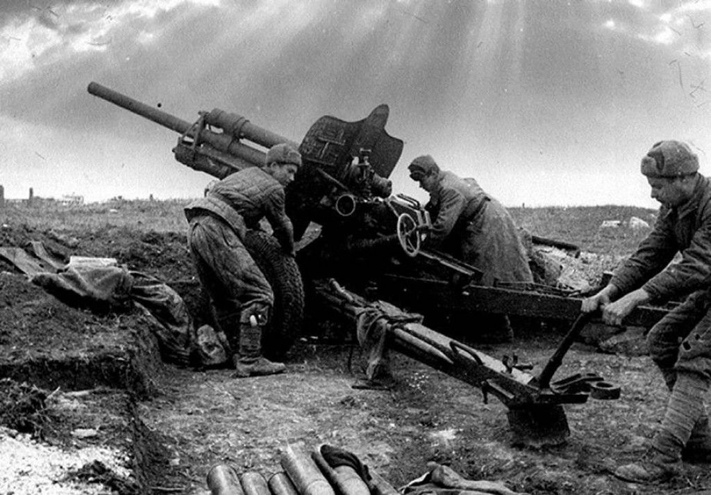 Родственников солдат, погибших во Второй мировой войне, ищут в Карагандинской области