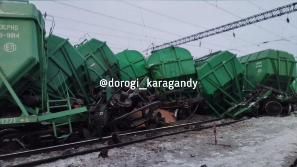 Сход вагонов в Карагандинской области. Задержана преступная группа из работников КТЖ и сотрудника полиции