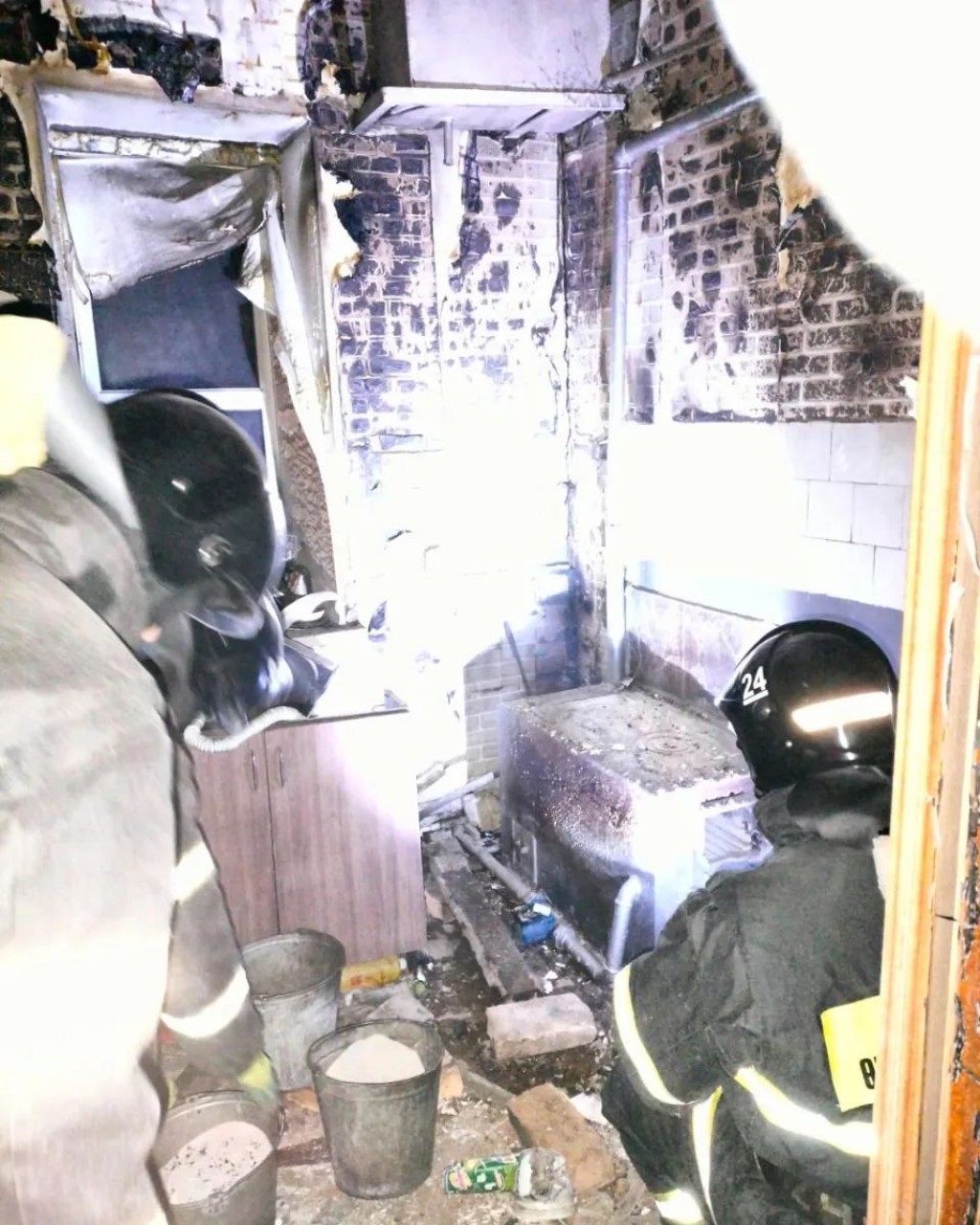 Газовый баллон взорвался в частном доме в Сарани