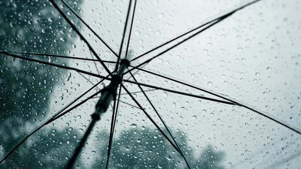 От +35° до +17° и ливни с градом: непогода обрушится на Казахстан